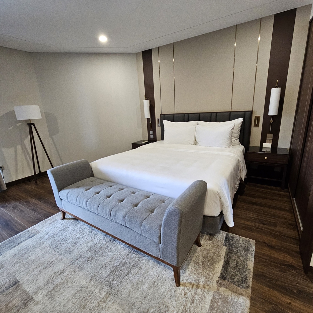 Grand K Hotel Suites - Studio