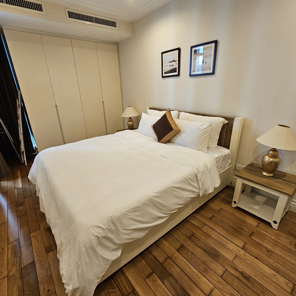 Hoang Thanh Tower - 1 bed room 1811