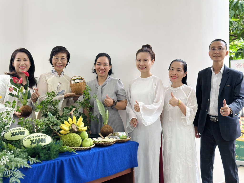 Tình yêu với ẩm thực chay đã đem mọi người xích lại gần nhau.