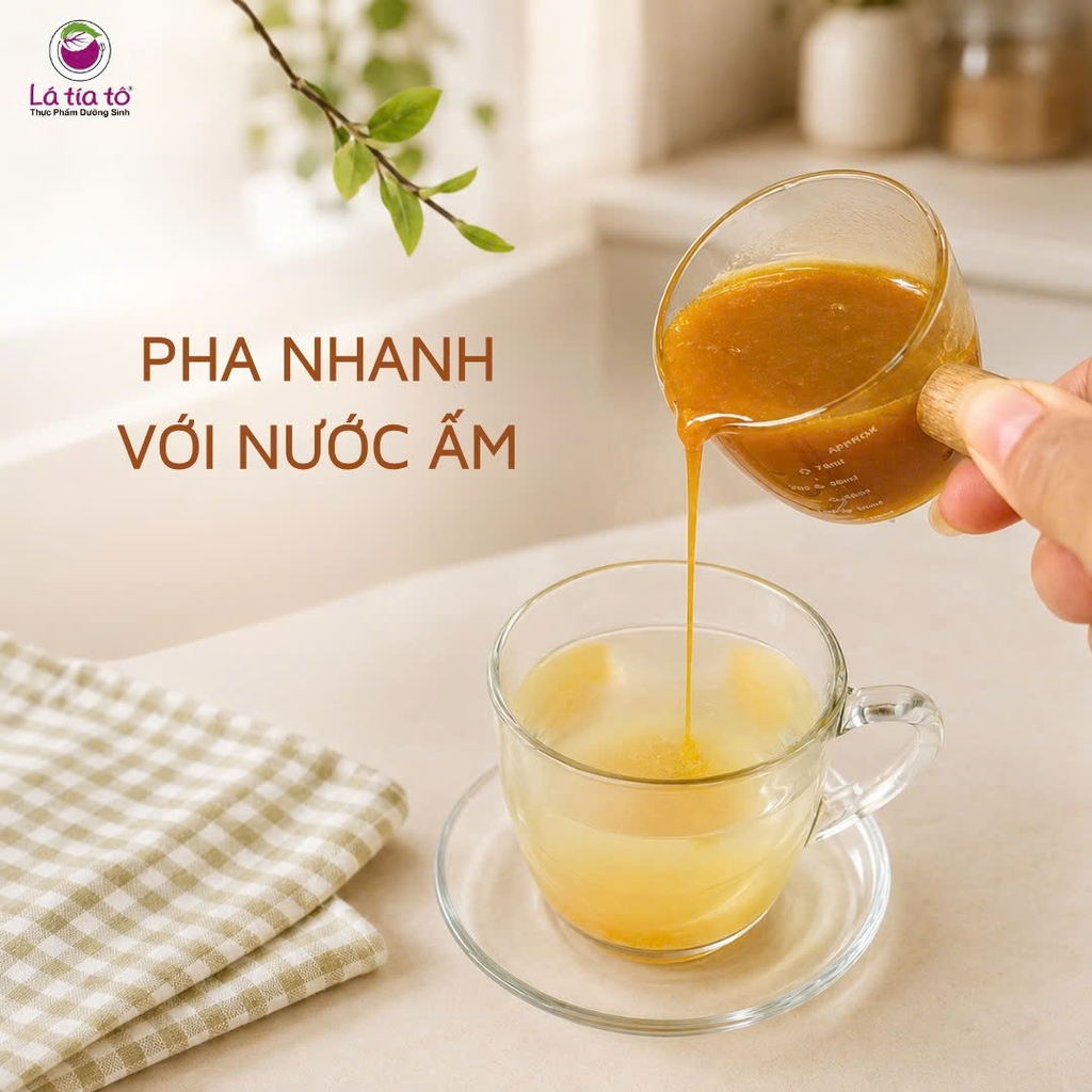 Dễ dàng pha Mật Mơ Gừng với nước ấm một cách nhanh chóng và tiện lợi.