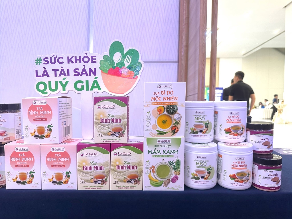Trà Bình Minh và Súp Bí Đỏ là 2 sản phẩm rất được yêu thích của Lá Tía Tô.