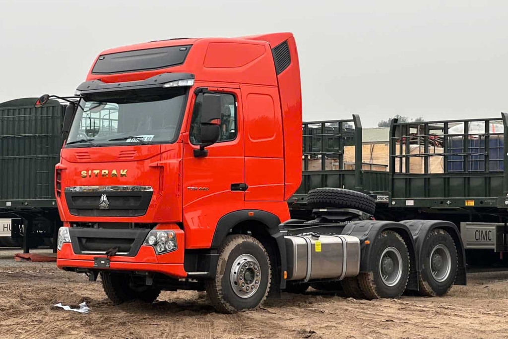 Howo Sitrak 440 cầu dầu màu cam