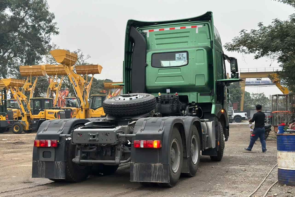 Khung xe được trang bị bằng các khung gia cường rất chắc chắn