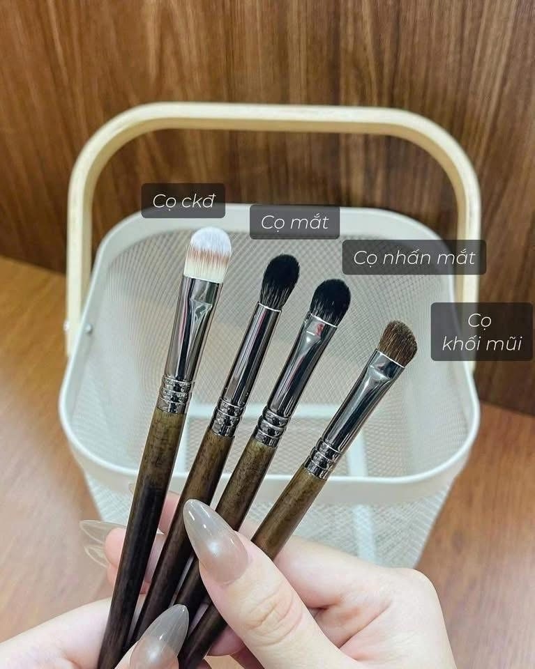 Cọ Lông Thú 14 Cây kèm Túi Lưới