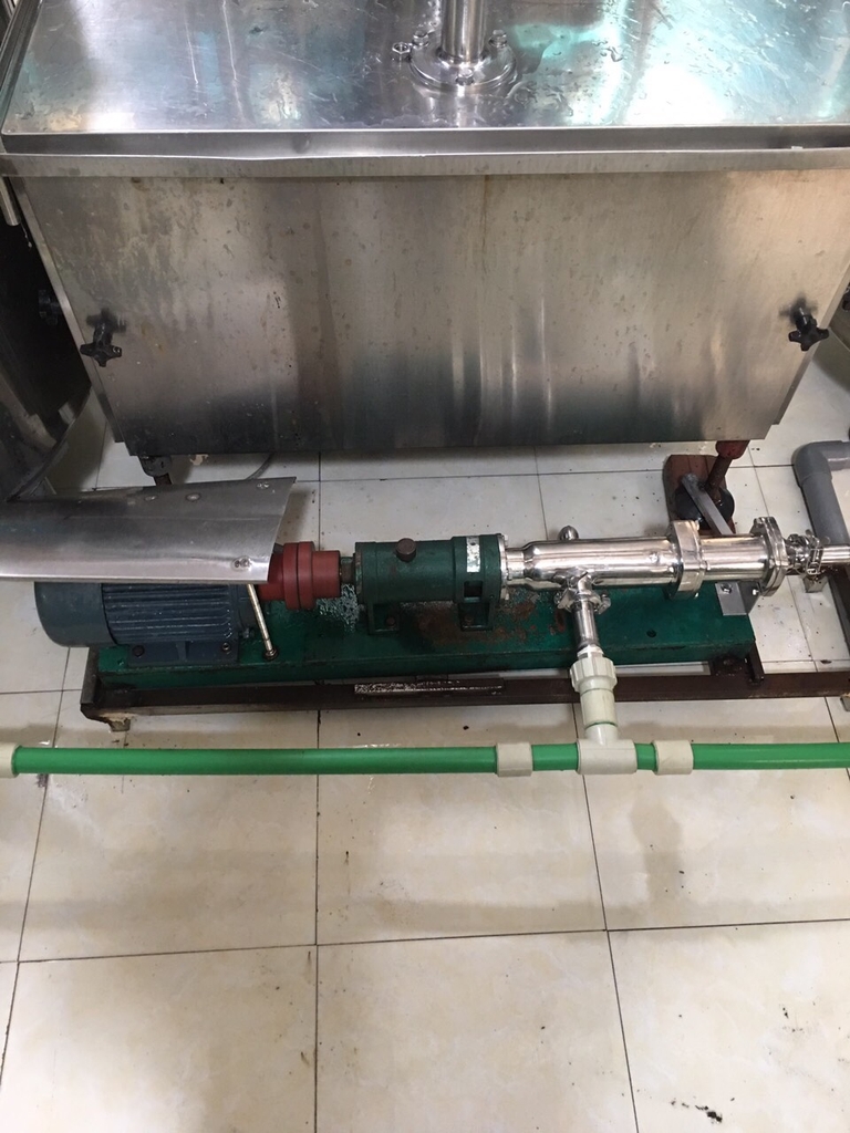 Bơm trục vít là gì? Cấu tạo, nguyên lý, ưu nhược điểm và ứng dụng