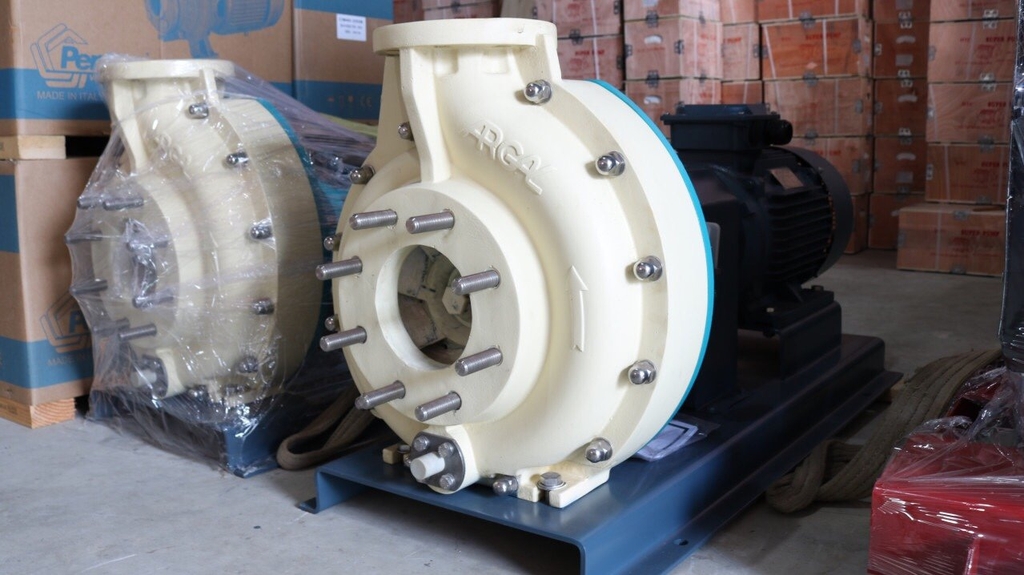 Bảng giá máy bơm hóa chất tự mồi Ebara, Argal, Panworld