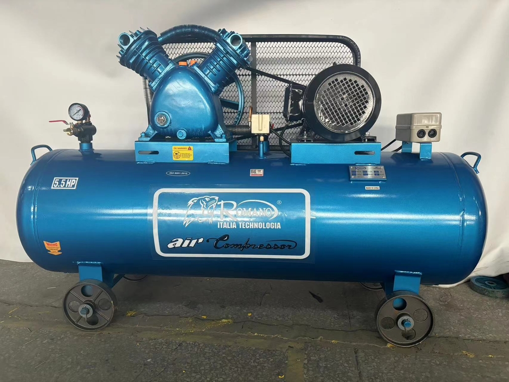 Máy nén khí dây đai 5.5HP 280L ROMANNO RM208