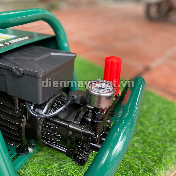 Máy rửa xe mini gia đình DDEKO 3100W DK-3100S