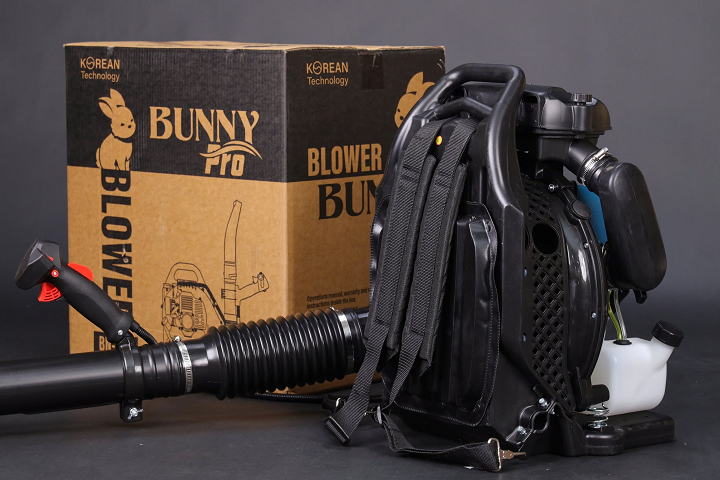 Máy thổi bụi chạy xăng 2 thì Bunny Pro BN-650 1.7KW 52cc