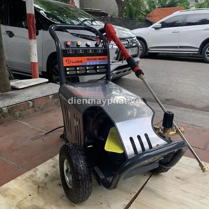 Máy rửa xe cao áp LUBA LT3S4-18127 3KW