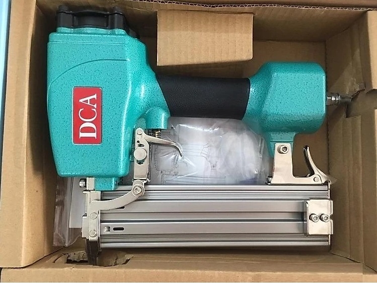 Máy bắn đinh thẳng dùng hơi DCA AF50