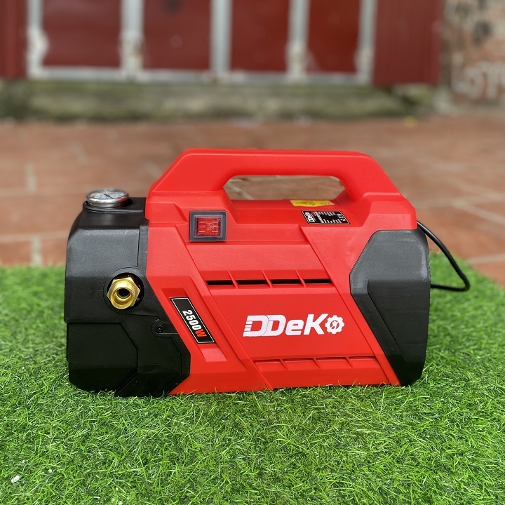 Máy rửa xe mini gia đình DDEKO 2500W DK-P2000