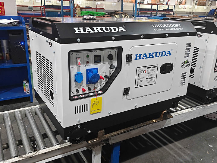 Máy phát điện chạy dầu gia đình 8Kw HAKUDA HKD8000P1