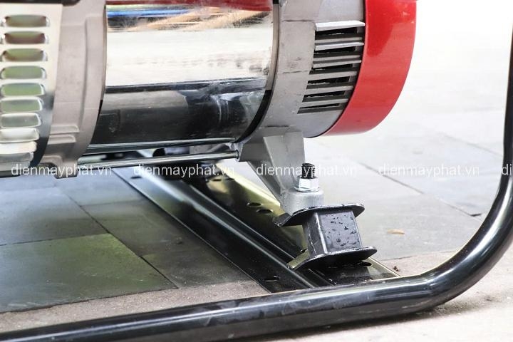 Máy phát điện chạy xăng gia đình OSHIMA MPD5000 5KW