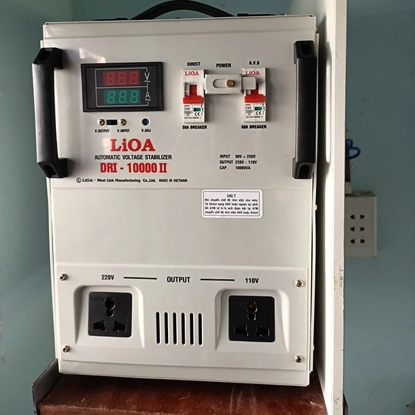 Ổn áp 1 pha Lioa 10KVA DRI-10000II