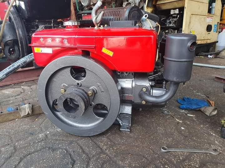 Máy Nổ Dầu 8HP Changjia CJ R180 (D8 Nước)