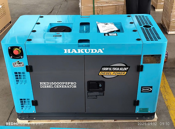 Máy phát điện chạy dầu HAKUDA HKD15000P3PRO 15KW siêu cách âm