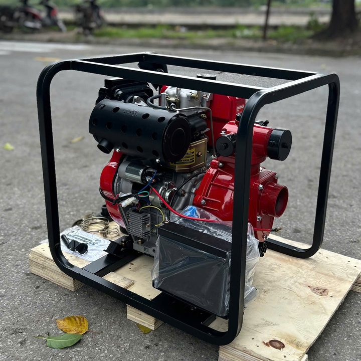 Máy bơm nước chạy dầu cao áp 6.6KW HAKUDA MBNCA80DNE