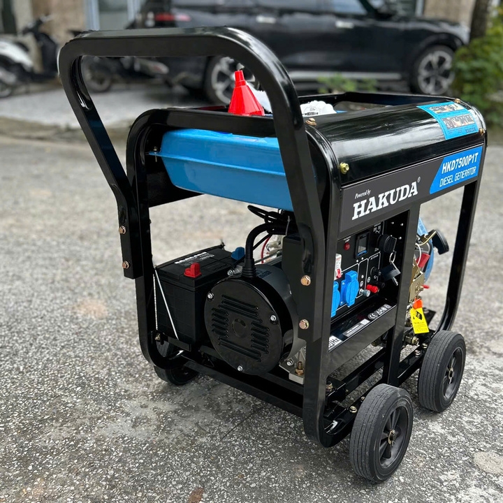 Máy phát điện chạy dầu HAKUDA 7KW HKD7500P1T