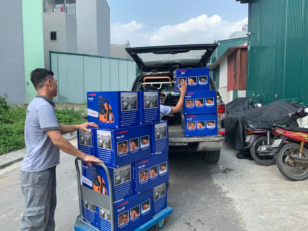 Máy cưa xích chạy xăng 2 thì MASTER 3.4KW MS-365 65cc