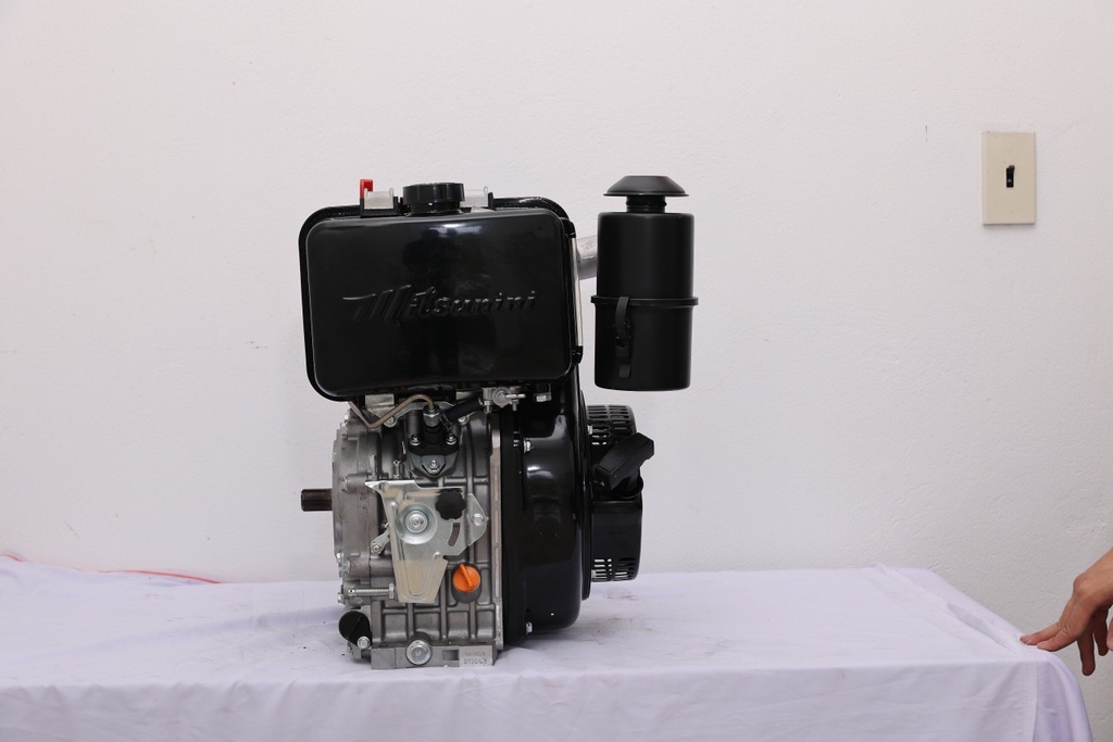 Máy nổ chạy dầu MITSUNINI 13HP MT 188F