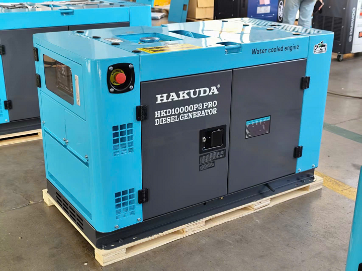 Máy phát điện chạy dầu HAKUDA HKD10000P3 PRO 10KW 3 pha siêu cách âm