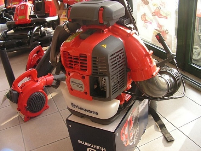 Máy thổi lá HUSQVARNA 2600W HQV-570 BTS