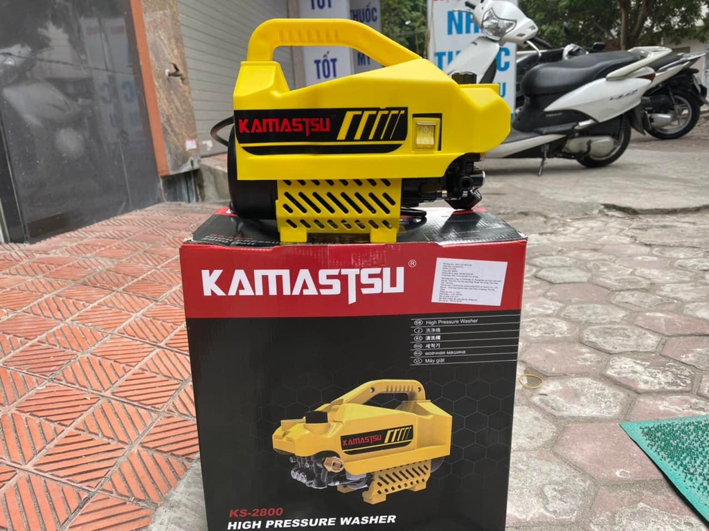 Máy rửa xe KAMASSTSU 2800W KS 2800