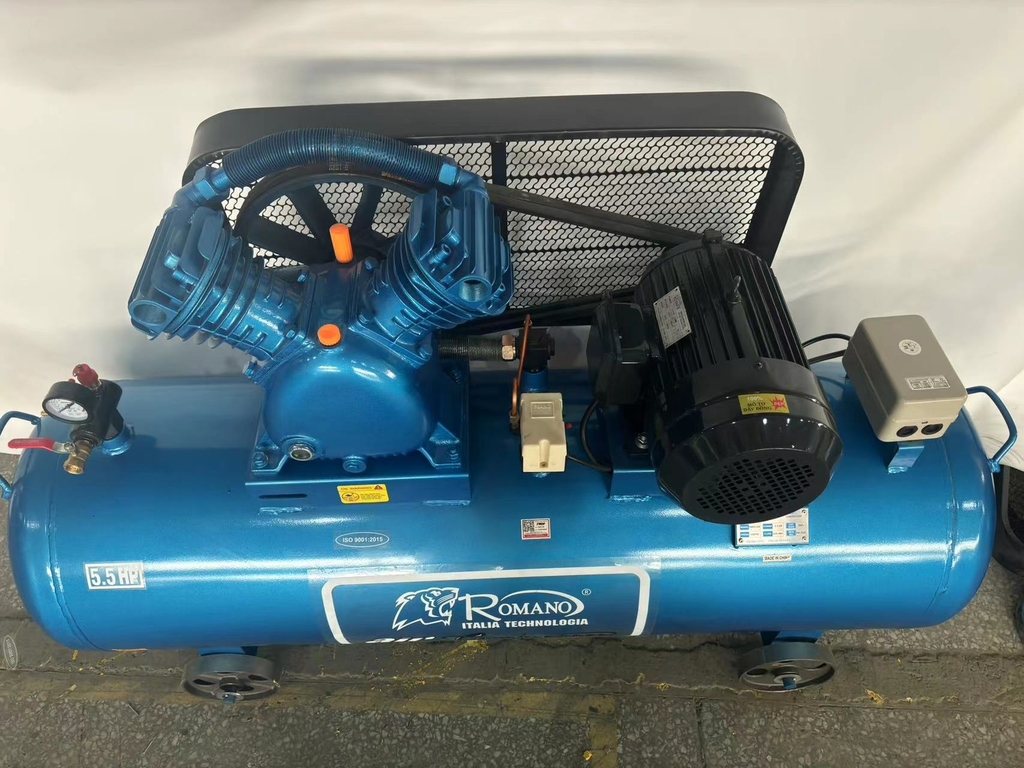 Máy nén khí dây đai 5.5HP 280L ROMANNO RM208
