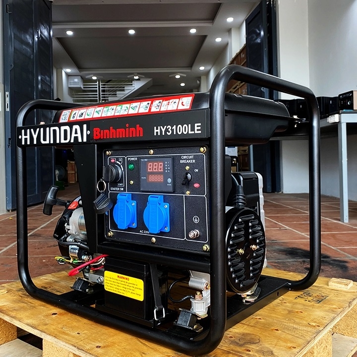 Máy phát điện chạy xăng có đề HYUNDAI 2.5KW HY3100LE