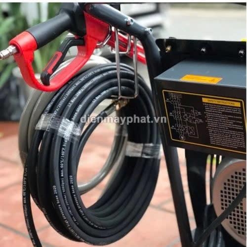 Máy rửa xe cao áp LUBA LT3S4-18127 3KW