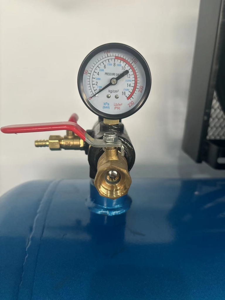 Máy nén khí dây đai 5.5HP 280L ROMANNO RM208