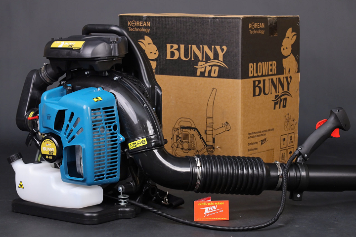 Máy thổi bụi chạy xăng 2 thì Bunny Pro BN-650 1.7KW 52cc