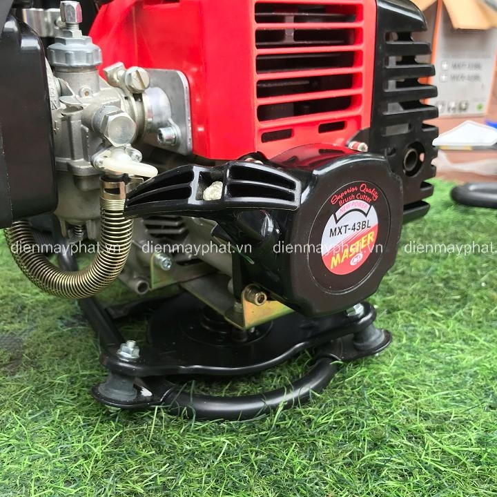 Máy cắt cỏ đeo ba lô chạy xăng 2 thì MASTER MVX-43BL