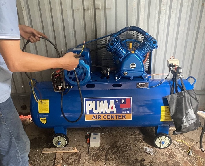 Máy nén khí dây đai Puma 5.5HP 260L 3 pha