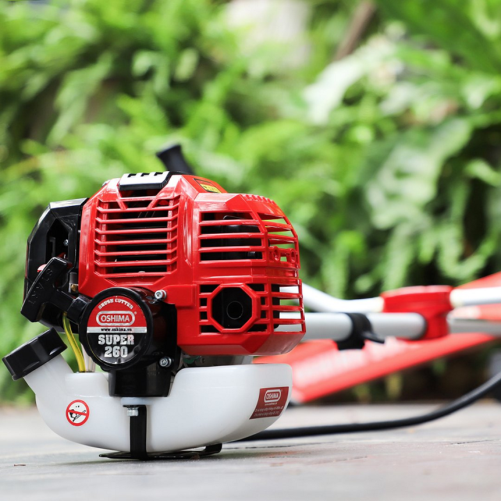 Máy cắt cỏ chạy xăng 2 thì 700W OSHIMA SUPER 260