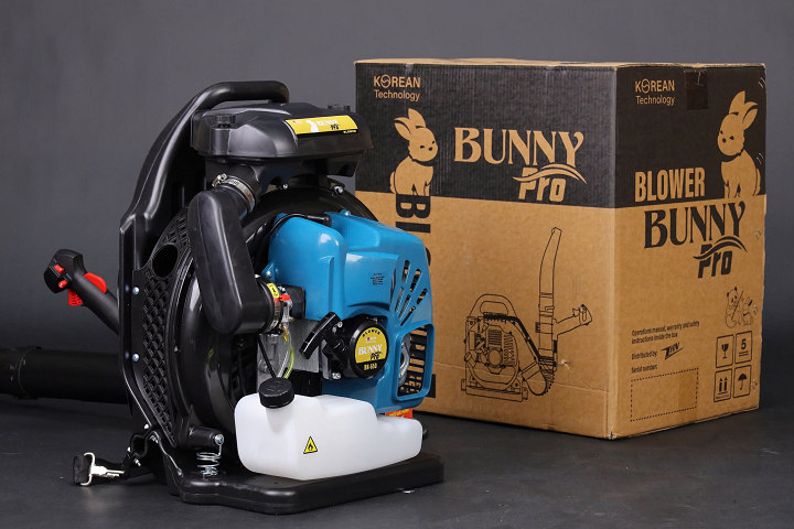 Máy thổi bụi chạy xăng 2 thì Bunny Pro BN-650 1.7KW 52cc