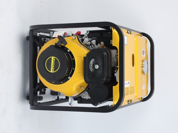 Máy phát điện chạy dầu KAMATSU 8KW KD9500S