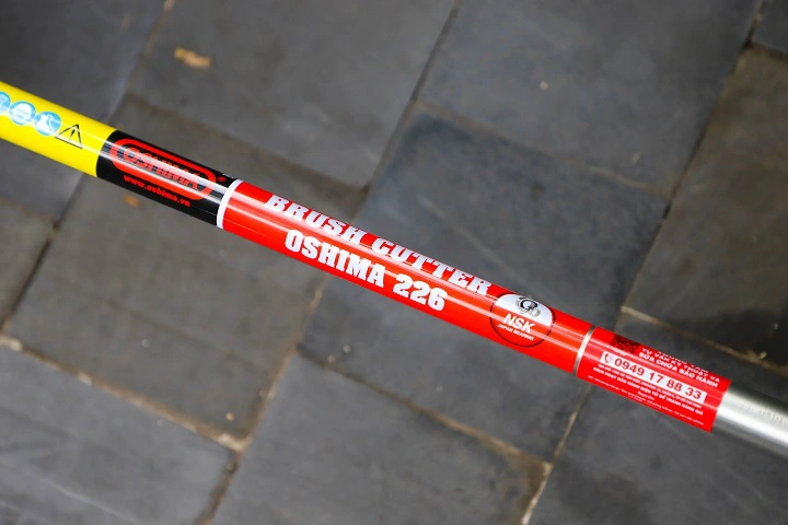 Máy cắt cỏ 2 thì OSHIMA 226 cam xám 850W