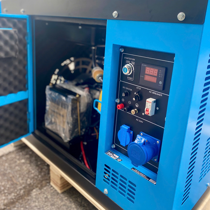 Máy phát điện chạy dầu 8KW HAKUDA HKD8000P1 đề