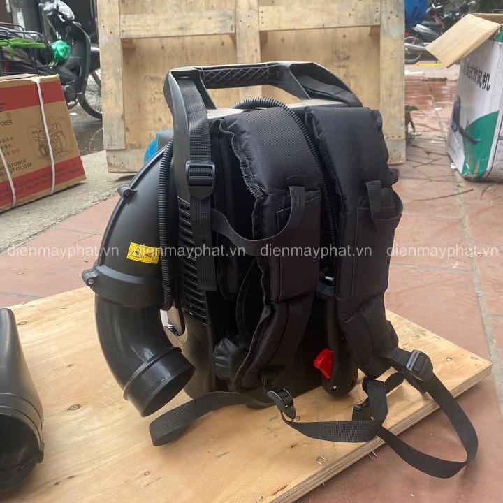 Máy thổi lá công nghiệp chạy xăng 4 thì Hakuda 3.2KW EB9950HKD
