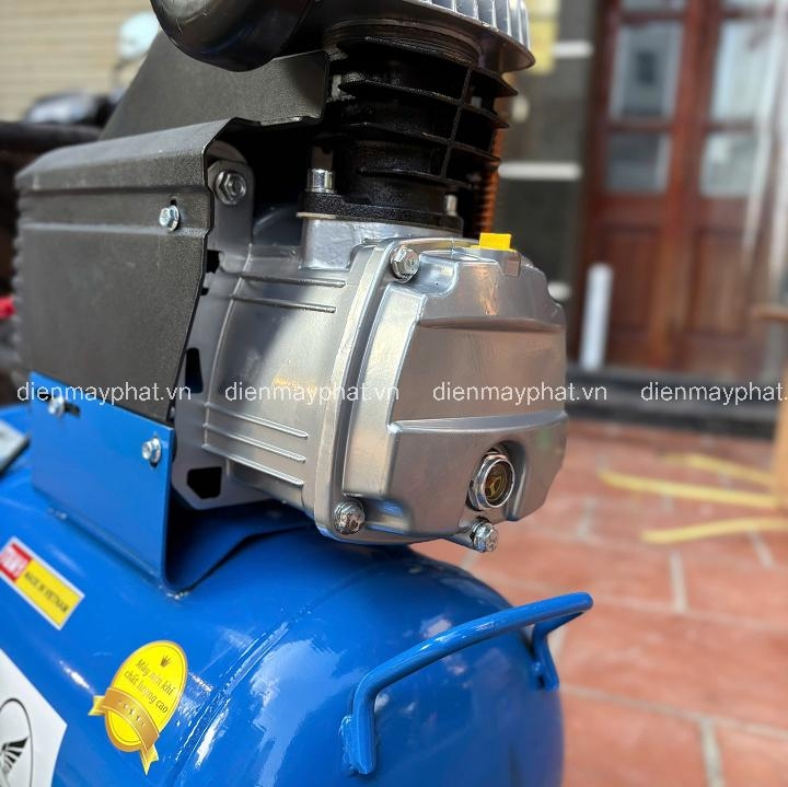Máy nén khí có dầu WING 2.5HP TM-0.12/8-30L 30L