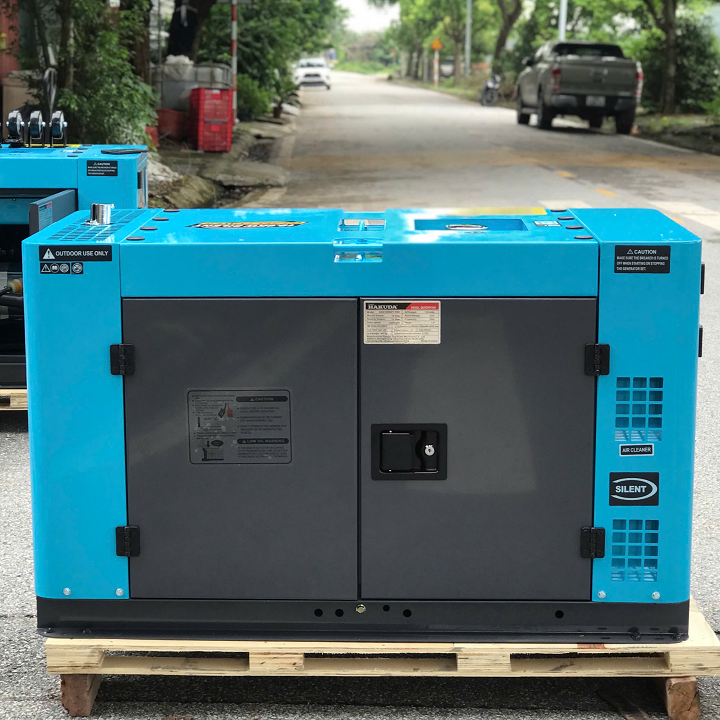Máy phát điện chạy dầu HAKUDA HKD10000P1PRO 10KW siêu cách âm