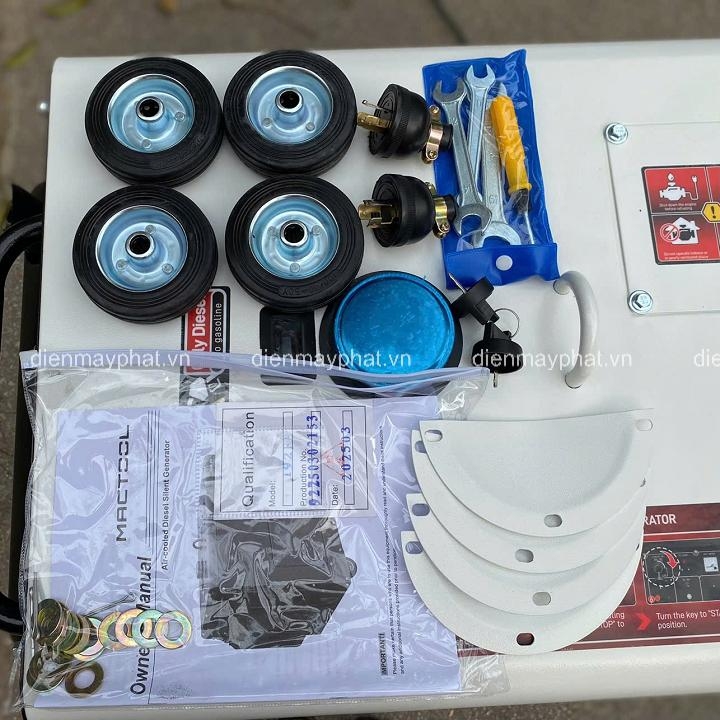 Máy phát điện chạy dầu MACTOOL 6KW XDM-880E chống ồn