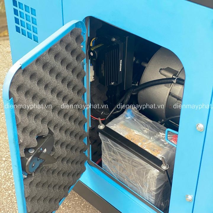 Máy phát điện chạy dầu cách âm HAKUDA HKD10000P1 10KW