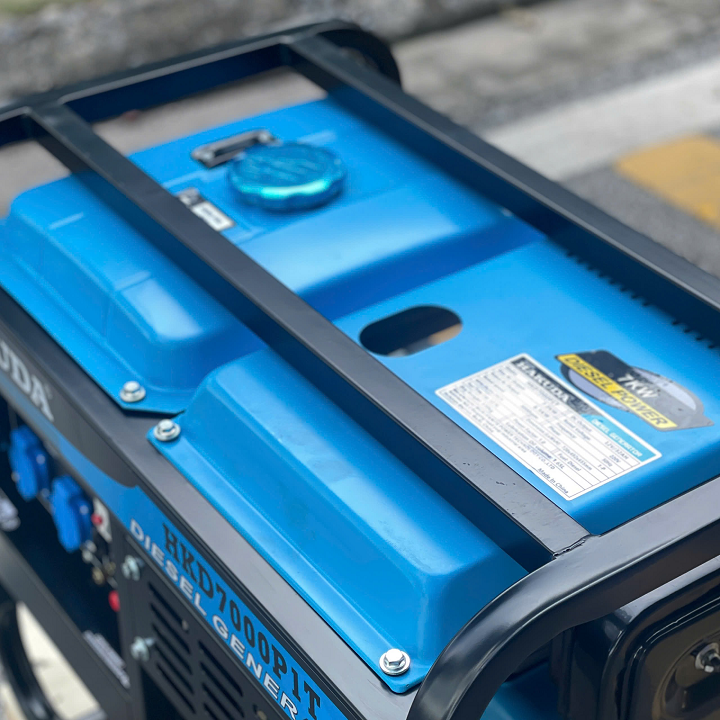 Máy phát điện chạy dầu HAKUDA 7KW HKD7000P1T
