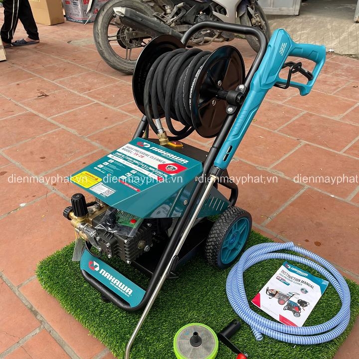 Máy phun xịt rửa xe cao áp 2550PSI NAKAWA 2.8KW TX-28