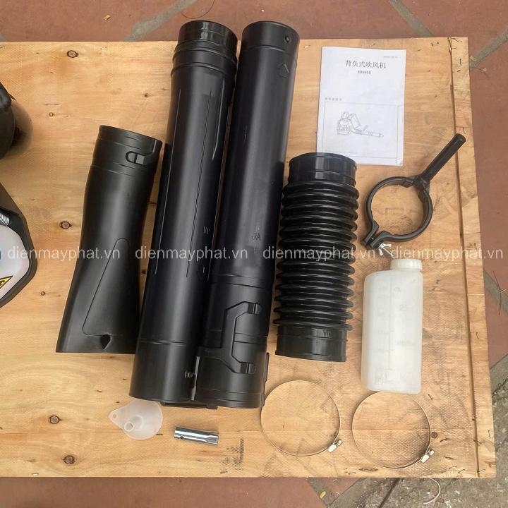 Máy thổi lá công nghiệp chạy xăng 4 thì Hakuda 3.2KW EB9950HKD