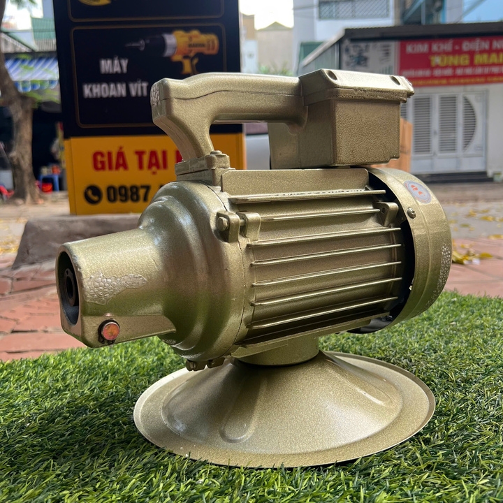 Đầm dùi điện 1.1Kw/220V TOÀN PHÁT 2900 vòng/ phút