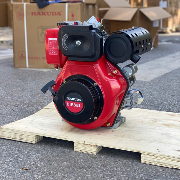 Máy nổ dầu 11.6HP HAKUDA HKD192FE có đề